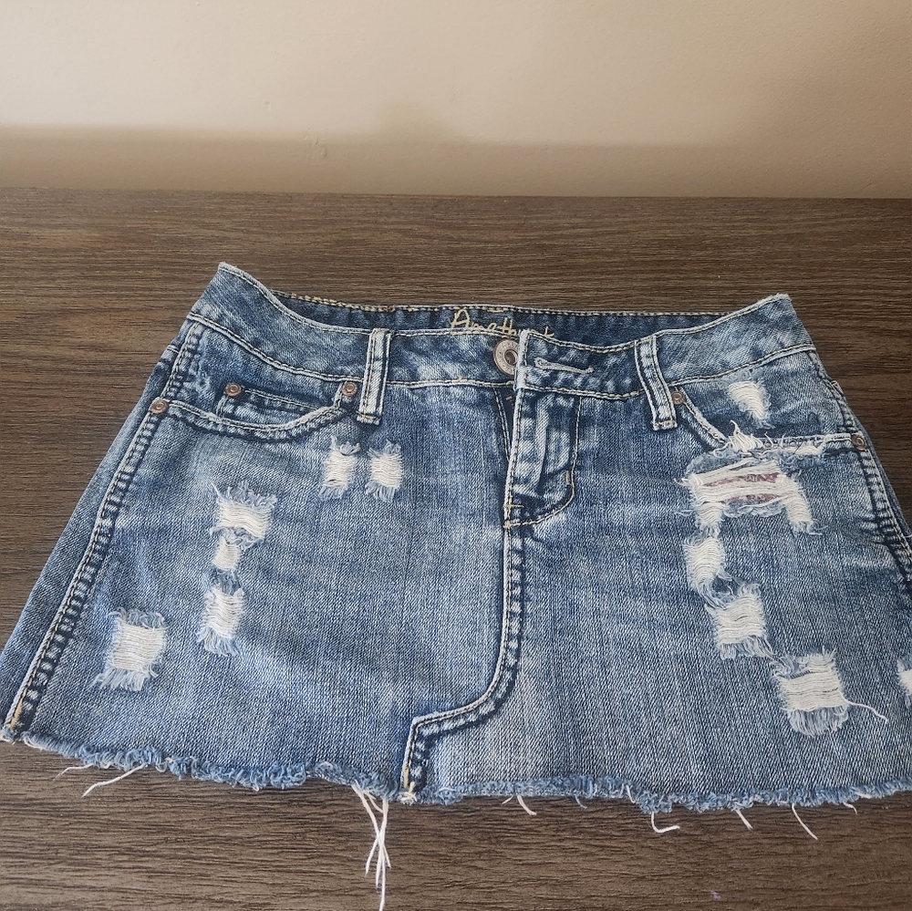 Amethyst mini skirt